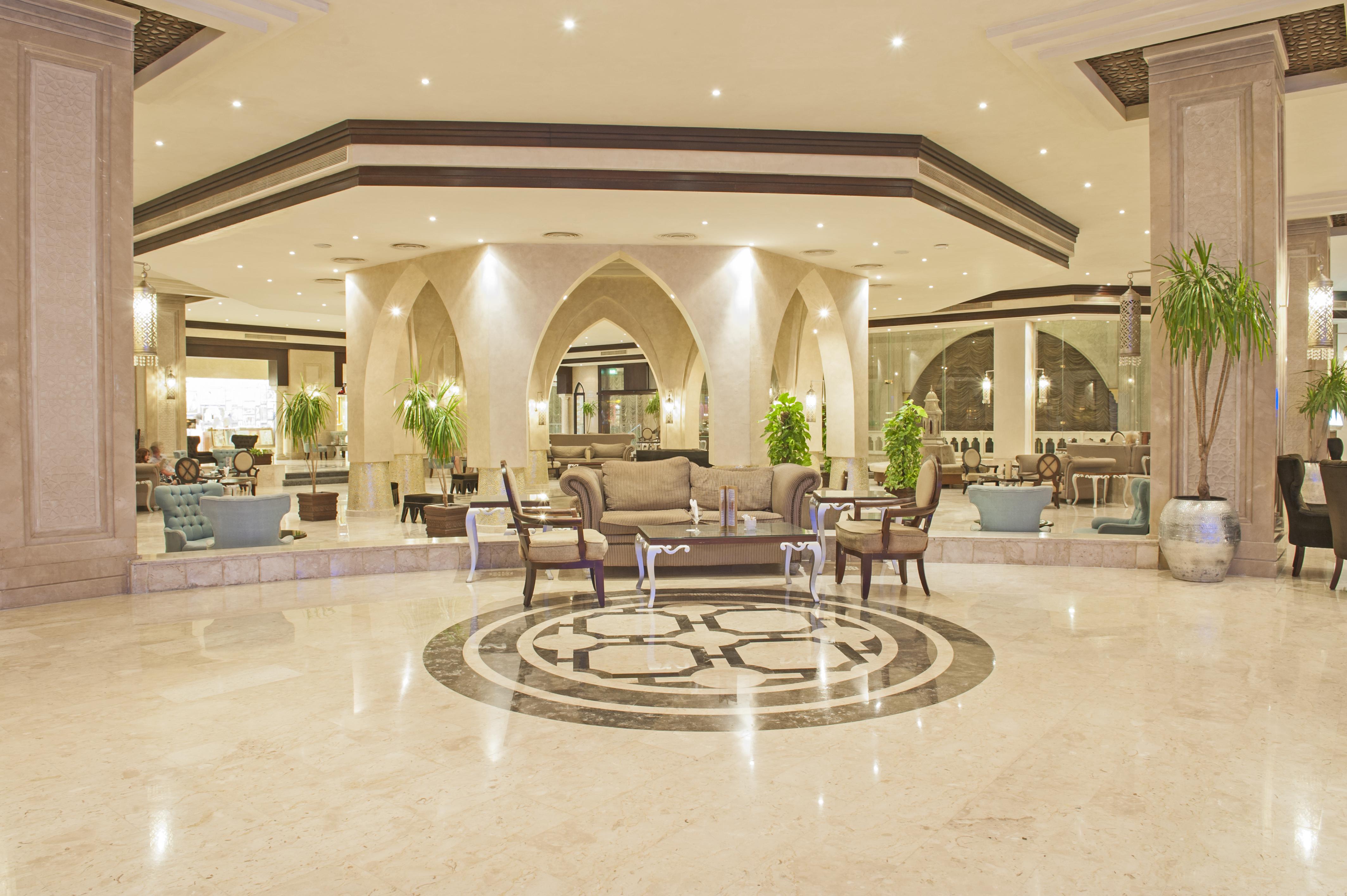 Sunrise Garden Beach Resort Gurdaka Kültér fotó Lobby of the hotel