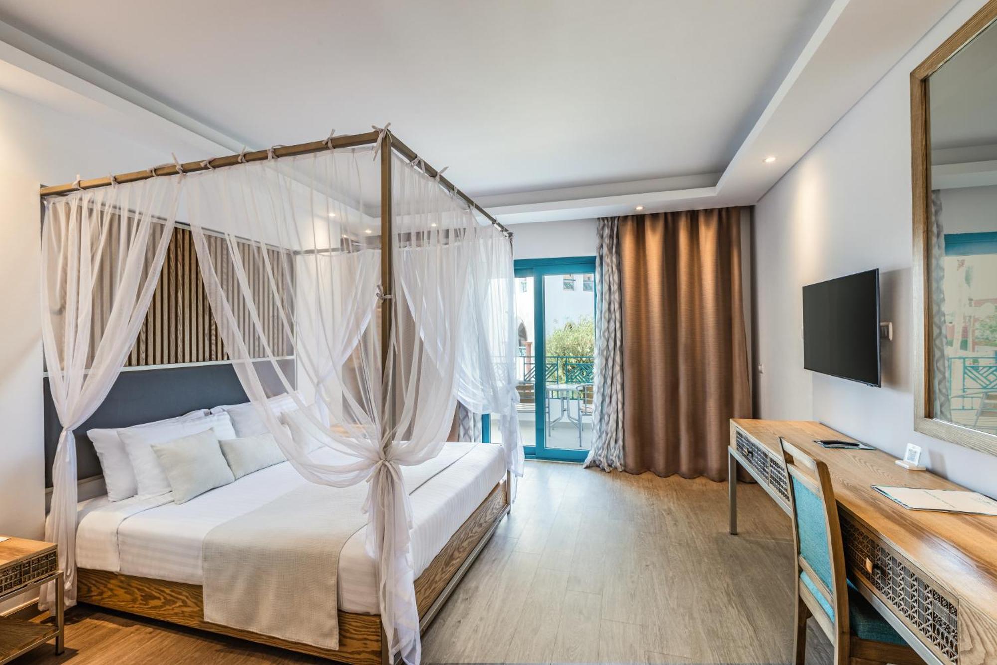 Sunrise Garden Beach Resort Gurdaka Szoba fotó Deluxe room
