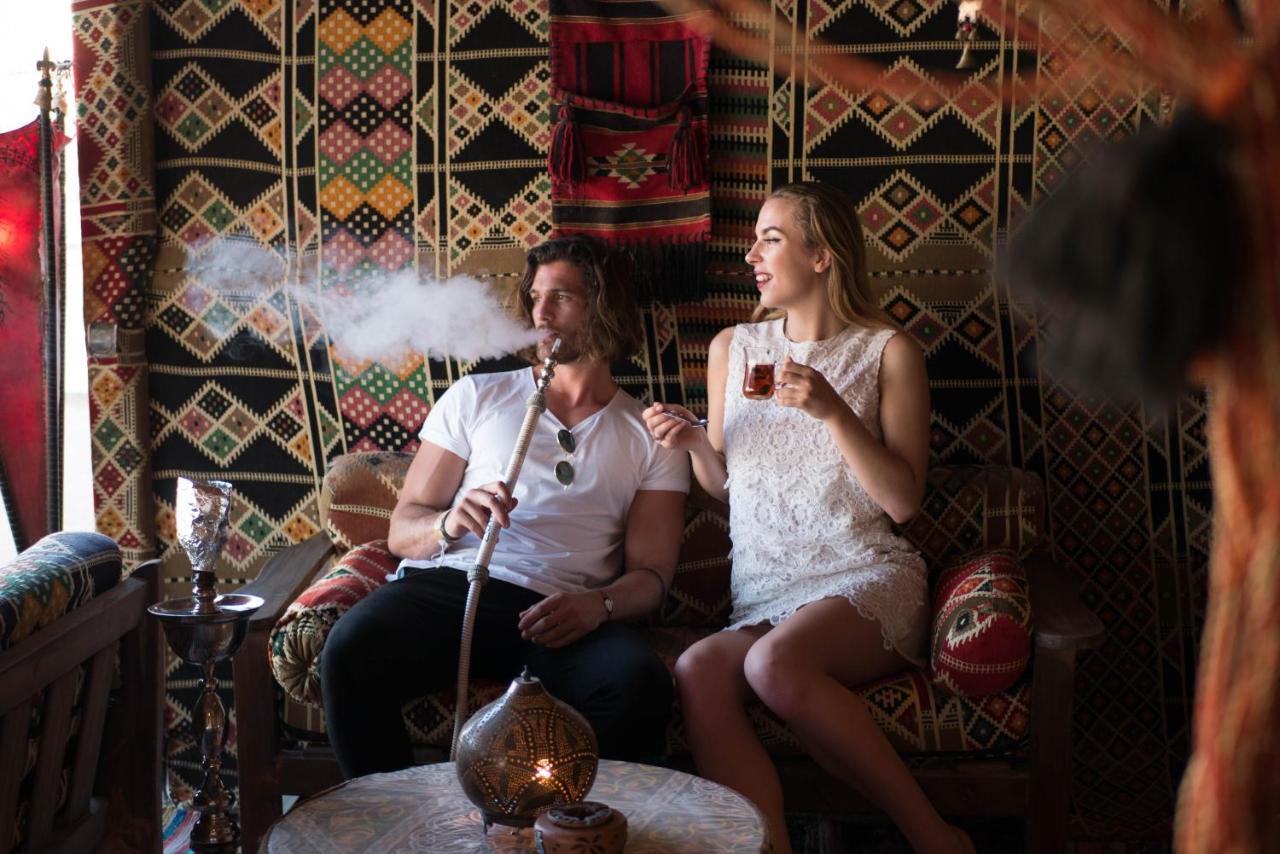 Sunrise Garden Beach Resort Gurdaka Kültér fotó Hookah in Morocco