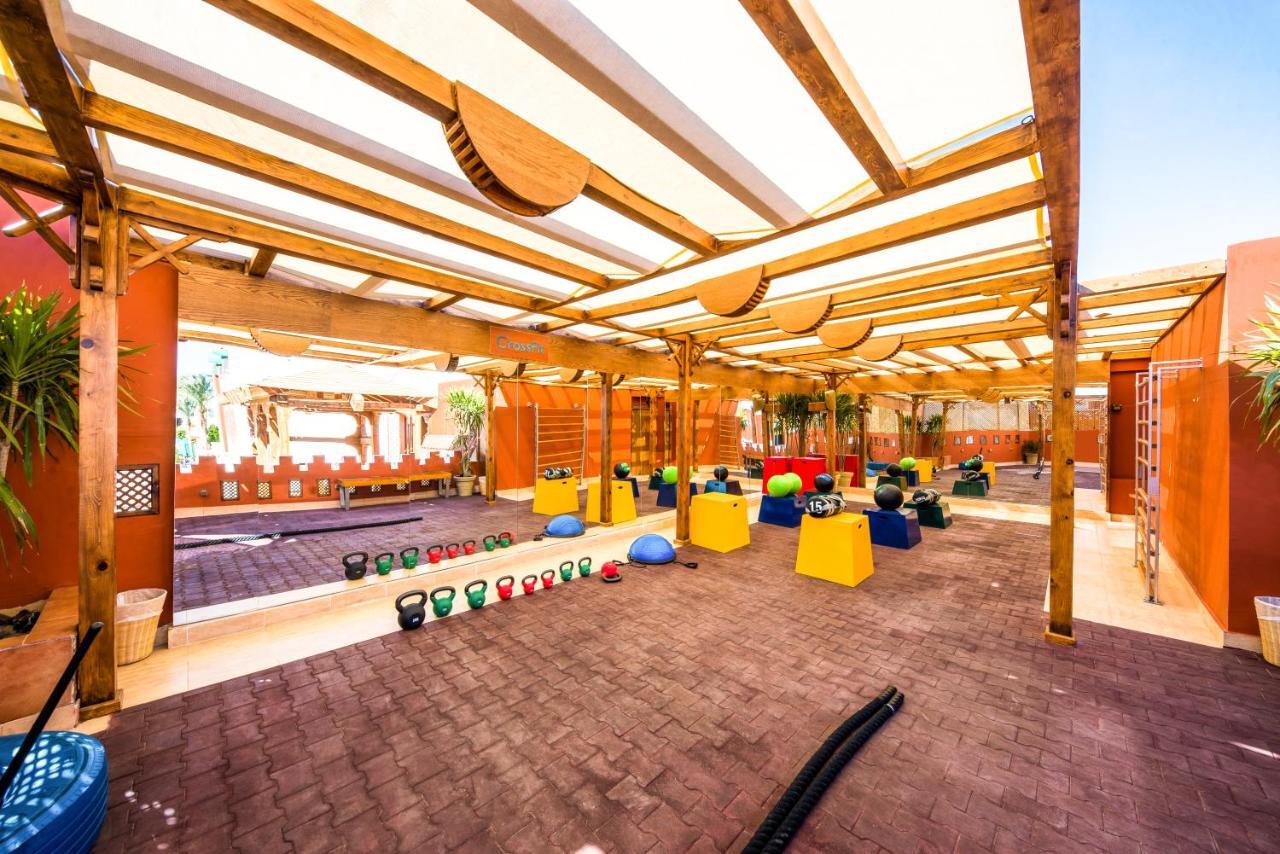 Sunrise Garden Beach Resort Gurdaka Kültér fotó The gym at the resort